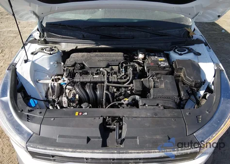 2025 Kia K4 Lxs из США, поврежденный, VIN 3KPFT4DE0SE065035